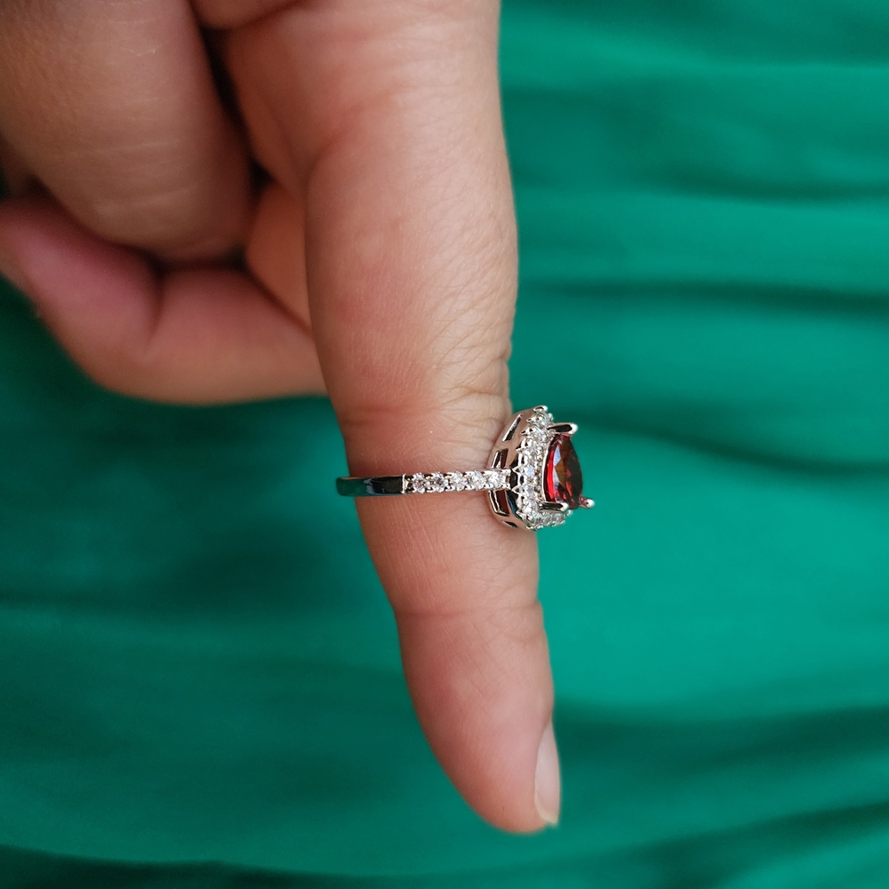 Size 7 Red Cubic Zirconia Heart Shaped Ring Silver - Picture 4 of 5